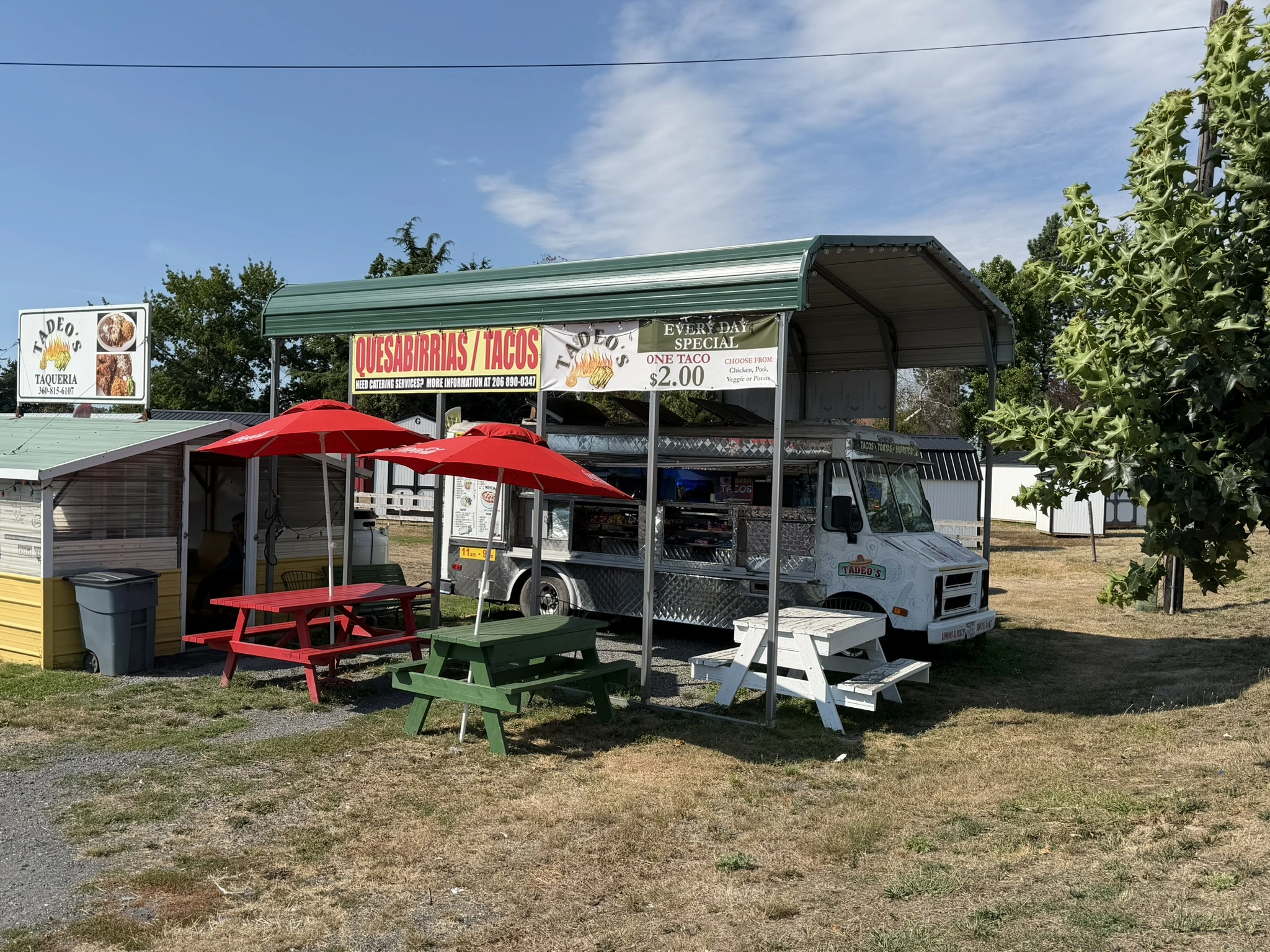 Tadeo's Taco Truck at the Guide and Pole Road